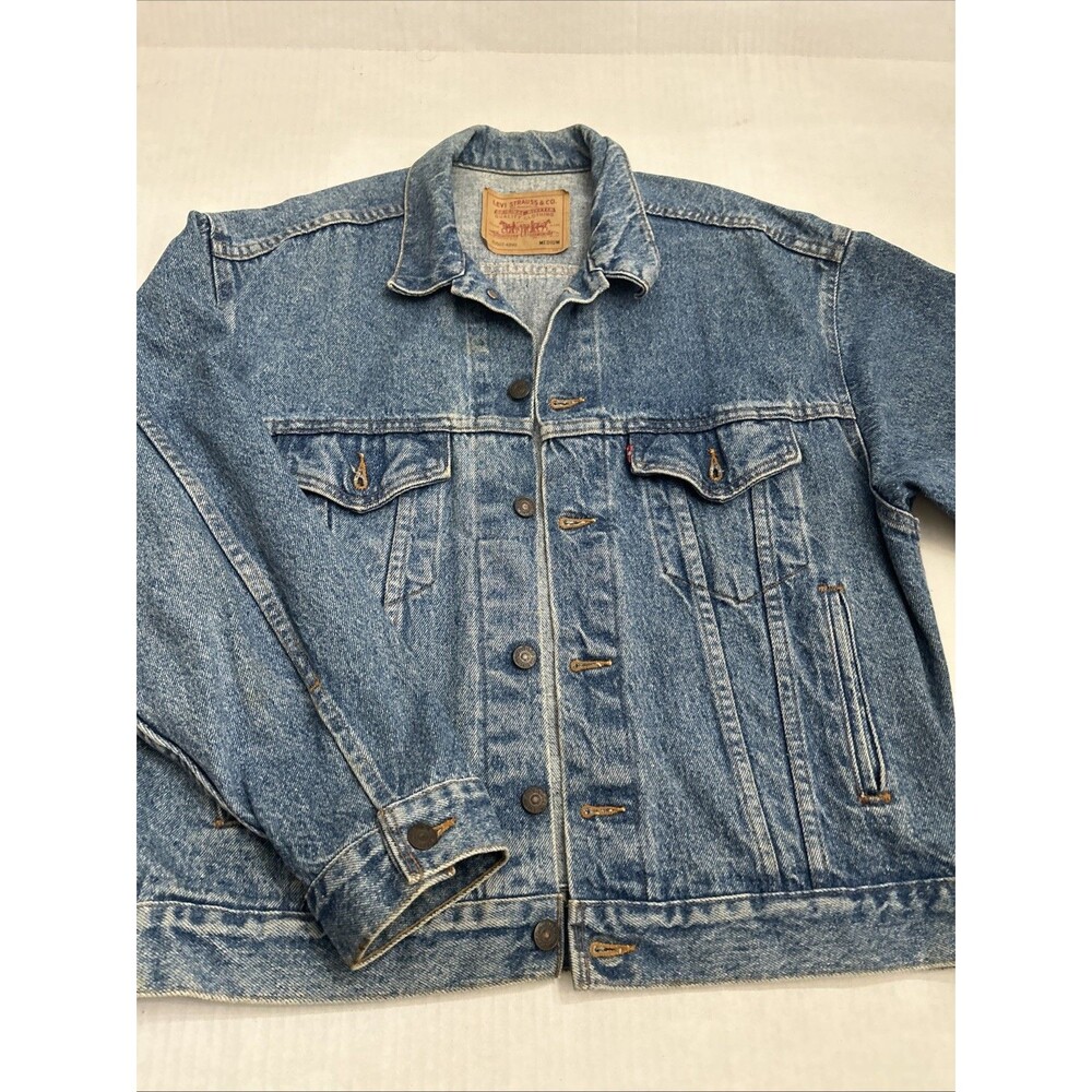 Vintage Levi’s Denim Trucker Jacket Men’s Medium Blue Wash